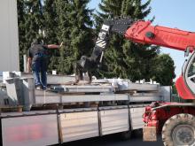 Anlieferung der Bauteile für den Hallenausbau Self-Storage